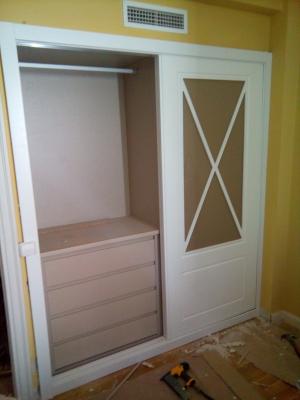 Armario dormitorio lacado