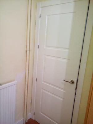 Puerta lacada modelo tres cuadros