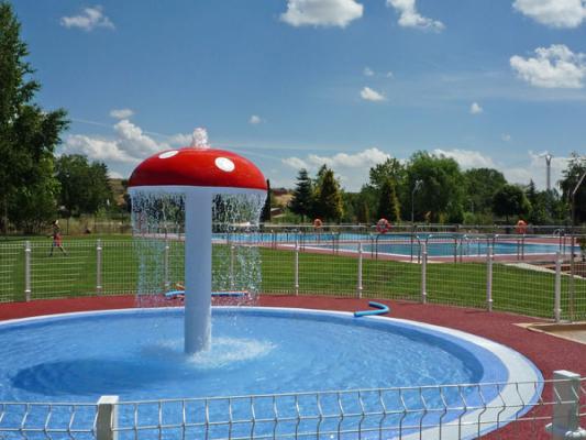 Piscina pública infantil