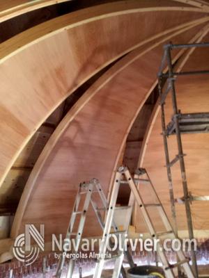 Interior de domo en madera