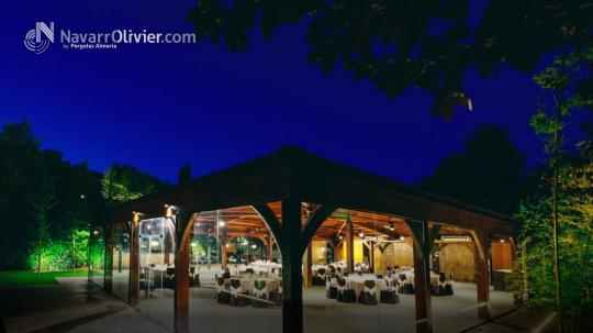 Construcción de estructura de madera de 450 m2