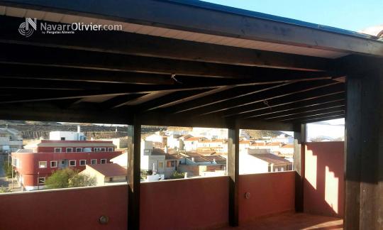 Montaje de cerramiento para ático