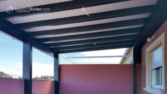 Porche de madera para terraza de ático