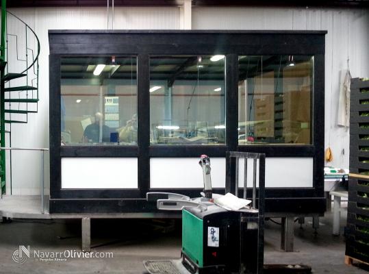 Oficina modular para nave agricola