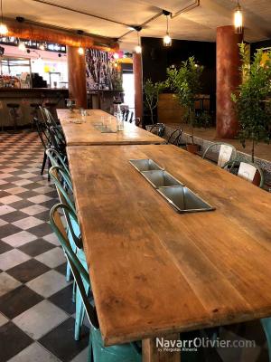 Mesa vintage para restaurante con cubiteras extraíbles de acero