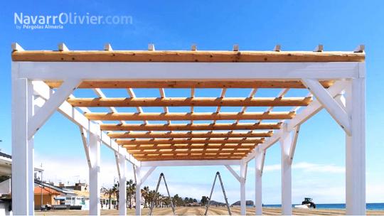 Pergola desmontable en madera y palo calibrado