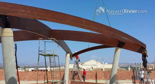 Construccion de estructuras de madera de grandes luces