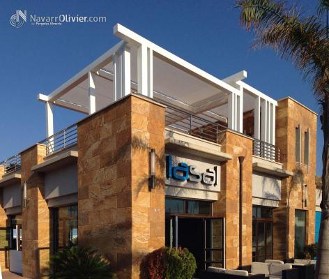 Pergola de diseño en madera para exterior para pub