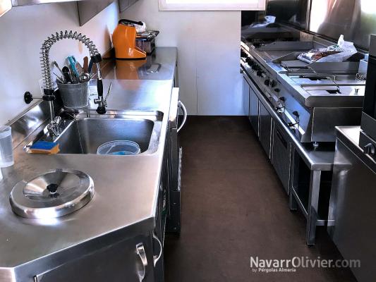 Modulo de cocina de chiringuito de madera NavarrOlivier