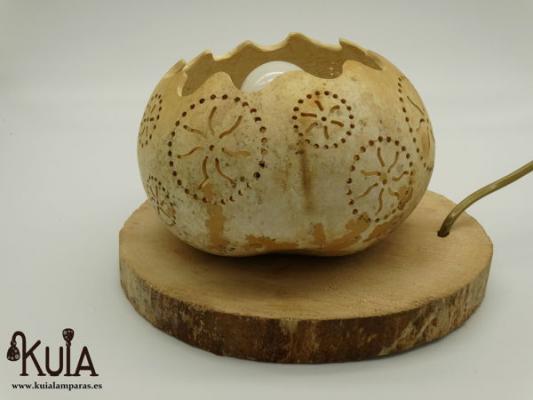 Lámpara decorativa de calabaza.