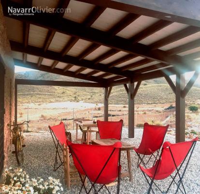 Porche de madera para casita rural