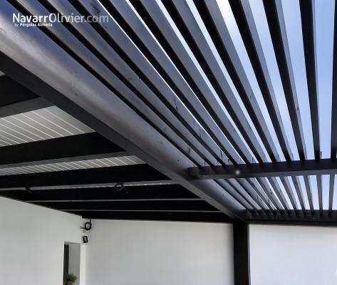 Pérgola en madera para exterior estilo minimalista