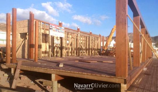 Montaje de edificio en madera combinando entramado ligero y pesado