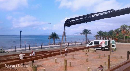 Montaje de chiringuito de madera fijo en Murcia