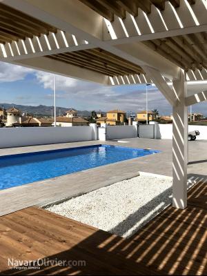 pergola para piscina en madera para exterior