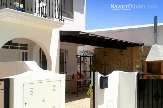 Porche para duplex en Almería