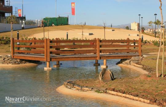 Pasarelas elevadas para zonas de parque y jardin