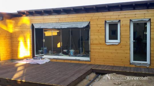 casita de madera para jardin con aseo y terraza
