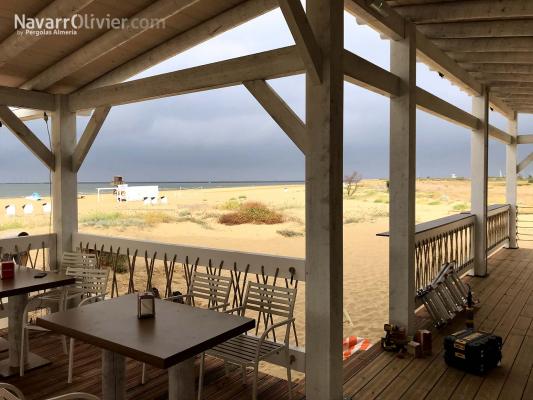 Terraza para club de playa en Huelva
