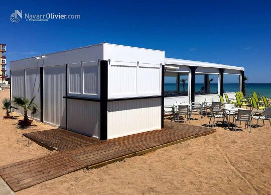 Chiringuito de madera con carpa en Castellón