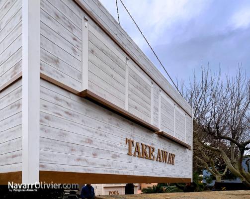 Caseta de madera para chiringuito de comidas para llevar