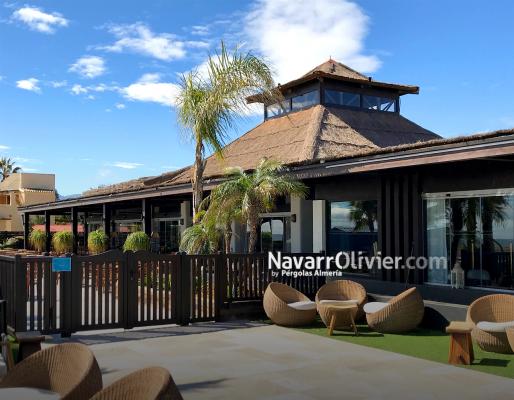 Restaurantes de playa de madera