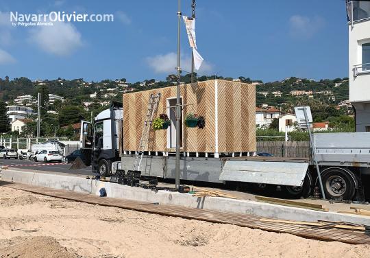 Chiringuito de madera transportable para montaje en playa