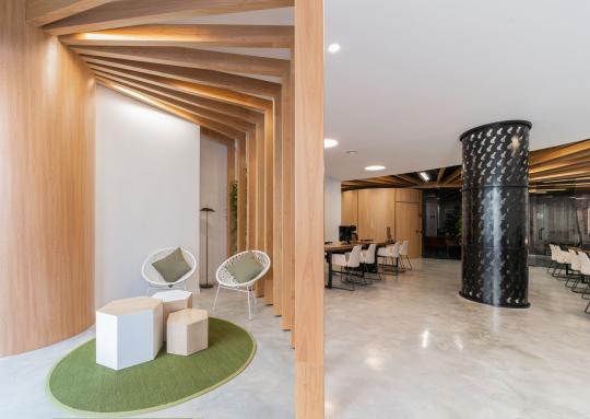 Interiorismo comercial y branding para la asesoria Balsells Seguros de Benifaió, Valencia