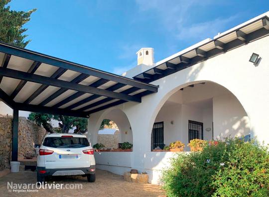 Pergola y porche de madera para reforma de vivienda