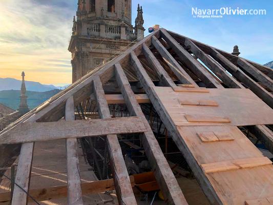 Desmontaje para su posterior restauración de cubierta de madera