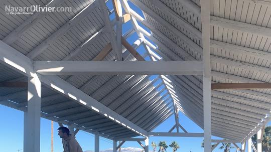 Construcción de madera para chiringuito de 150 m²