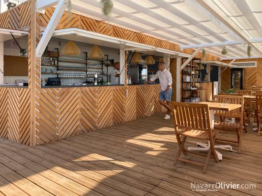 Chiringuito Les Cabines plage, Golfe Juan, Francia
