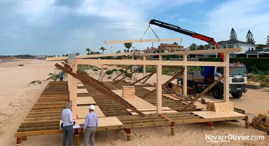 Construcción en madera de restaurante de playa en Chiclana, Cádiz