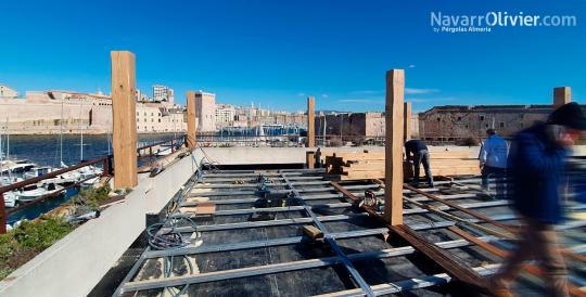 Construcción de terraza en ático de Restaurante Rowing Club