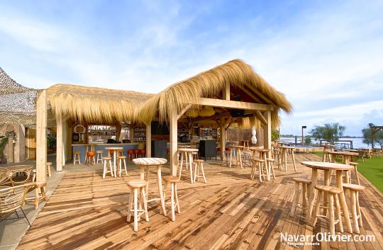 Chiringuito fijo con terraza de tarima autoclave