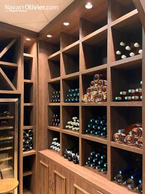 Bodega de madera para local de delicatessen en Niza, francia