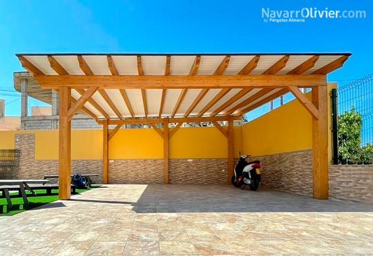 Pérgola para garaje de madera