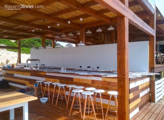Chiringuitos pergolas y decoración en madera by NavarrOlivier