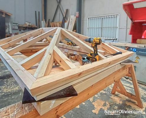 porche de madera a 3 aguas