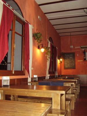 INTERIOR DE TABERNA-BACO