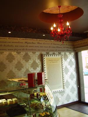 INTERIOR DE BOMBONERÍA-SÁNCHEZ