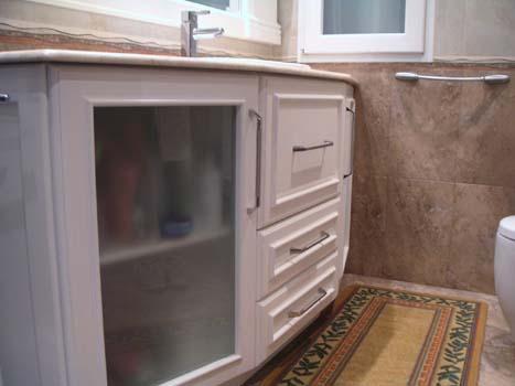 Mueble de baño lacado
