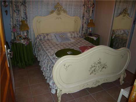 Cama lacada