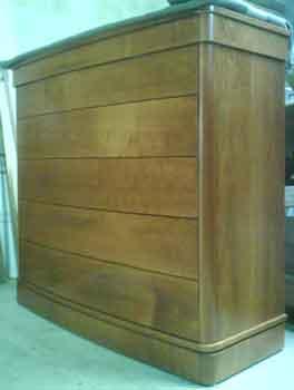 Cómoda de cerezo