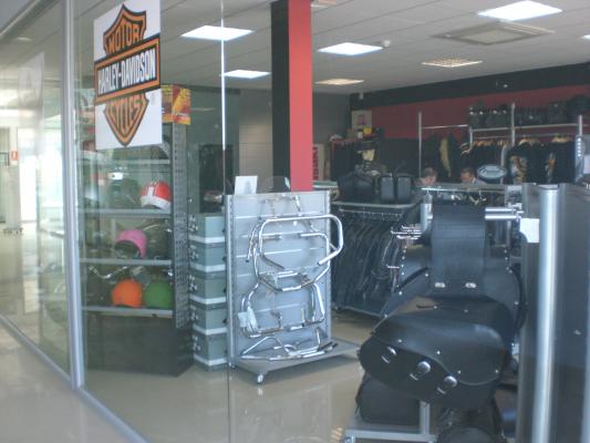 Arquitecto Sevilla: Tienda de motos