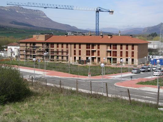 36 VIVIENDAS BLOQUE IRURTZUN