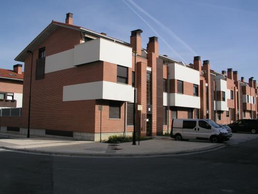 12 VIVIENDAS DUPLEX NOAIN