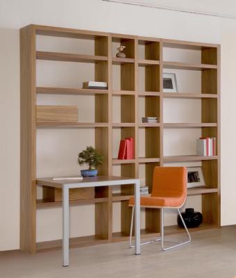 libreria con mesa