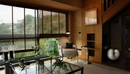 Duplex sobre la ría de Bilbao.