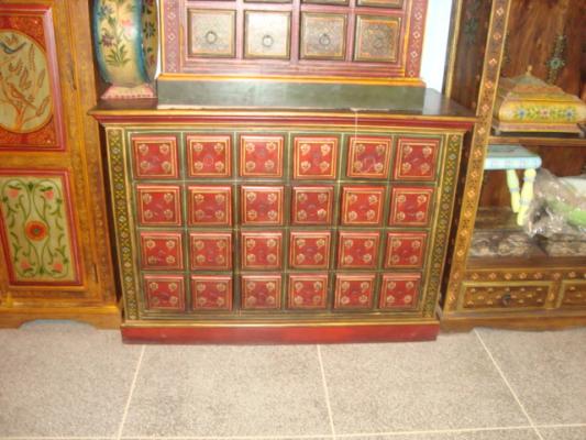 APARADOR PINTADO